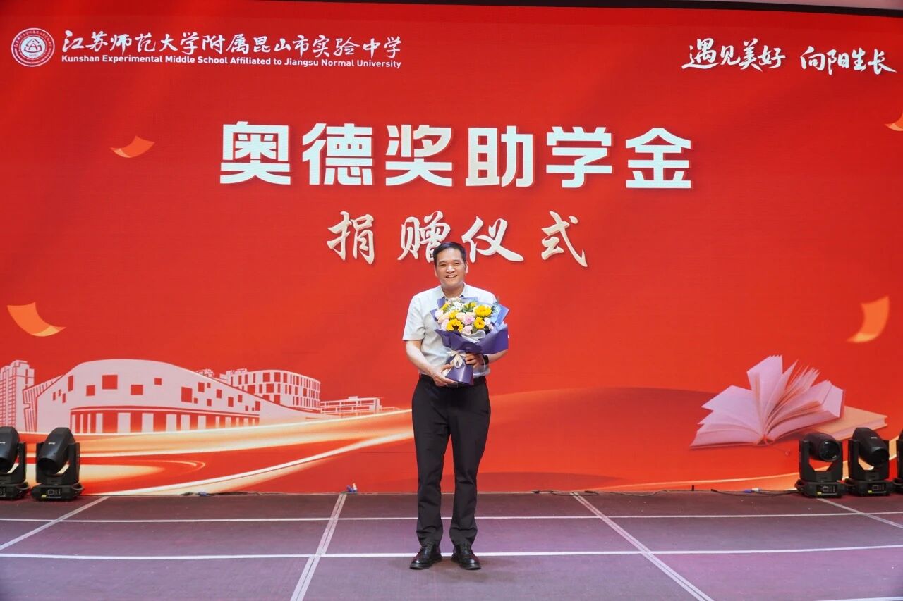 正在上传... 954ce45548ec1b4d4532b90b3eccc31f.jpg