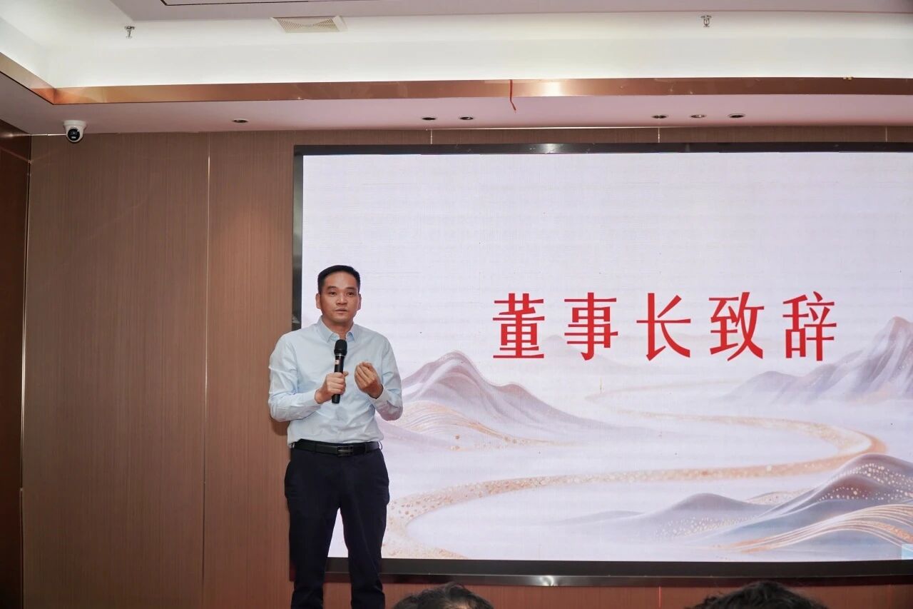 正在上传... 26c12e8603b06323570513e1cf4954d4.jpg